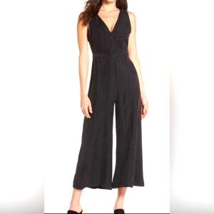 New Knot Sisters Birdie Jumpsuit. Black. Large.,